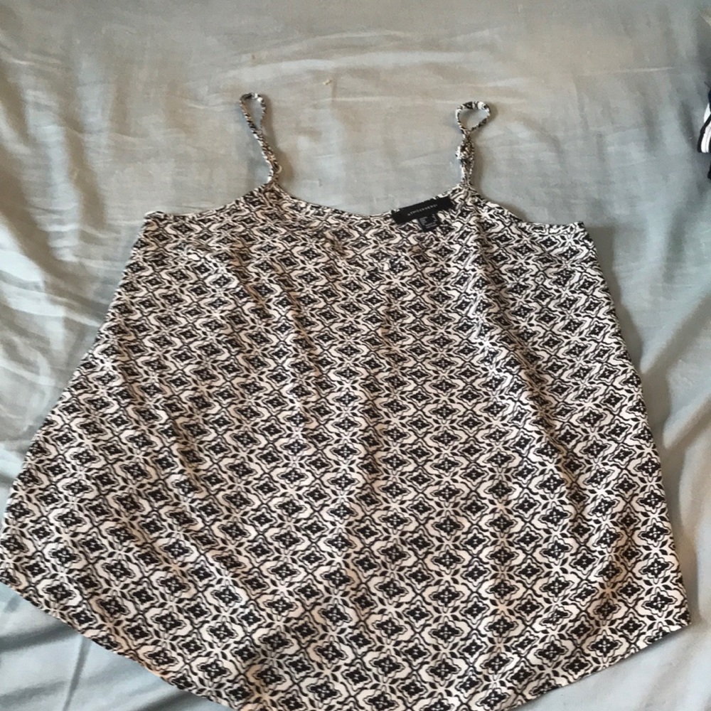 Atmosphere tank top, black and white!